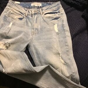 Teen jean almost famous size 1